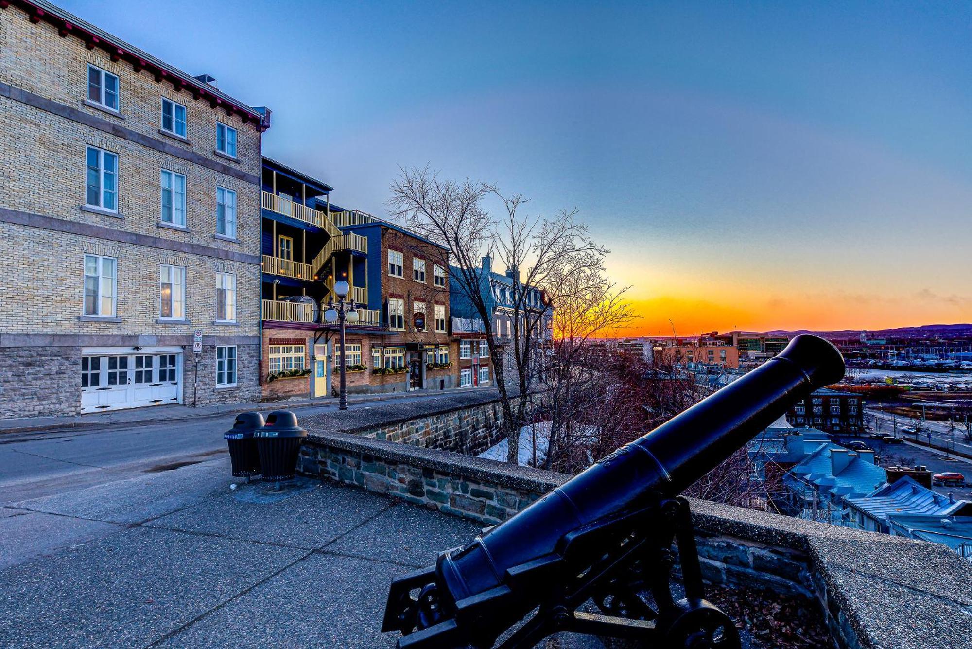 North House - Hotel Automatise Manoir Des Remparts Québec Zewnętrze zdjęcie